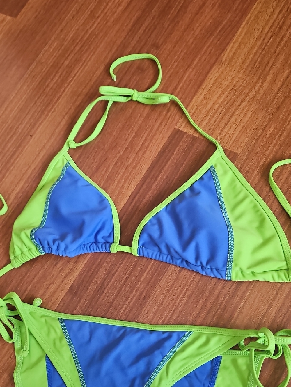 BODY GLOVE String Bikini Dita Triangle Top & Side Tie Bottoms Green & Blue Med - Picture 3 of 12